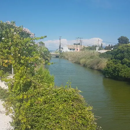 Sea & River Apartments *